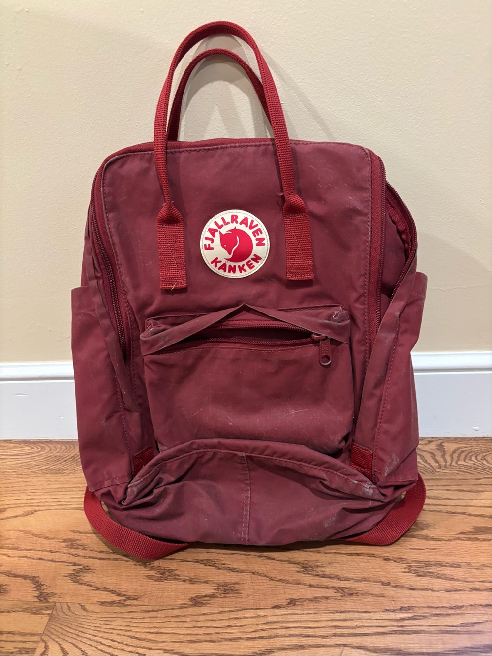 Fjallraven Kånken Backpack - Raspberry Red